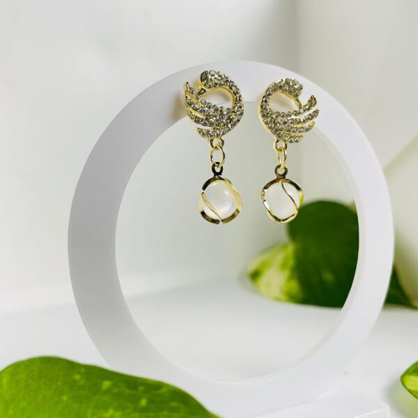 Home v3 112 Elegant Swan Pendent Earrings