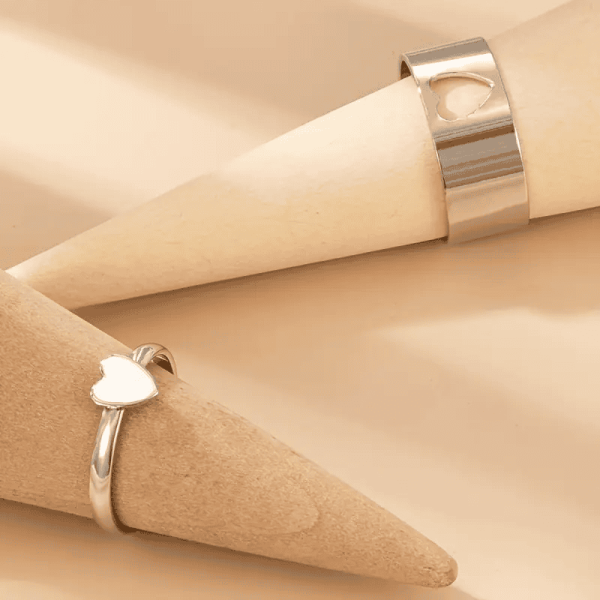 Home v3 105 Couple Rings