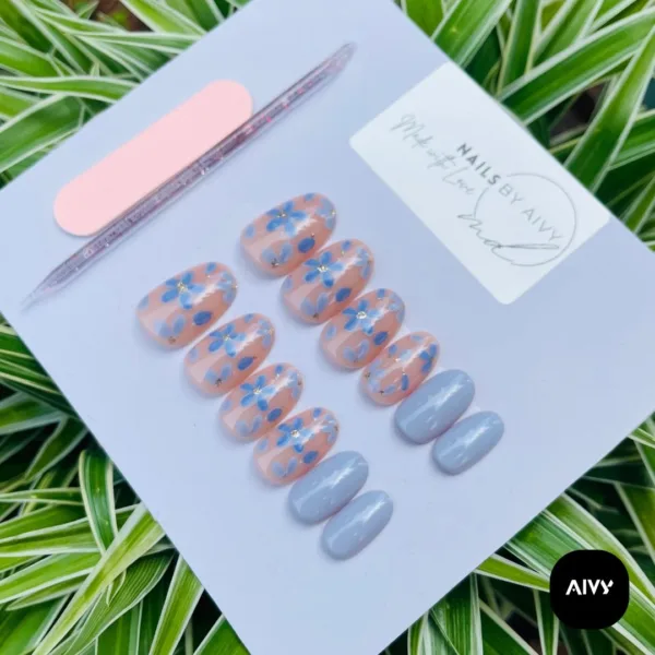 Home v3 56 Blue floral nails – Press-on Nails