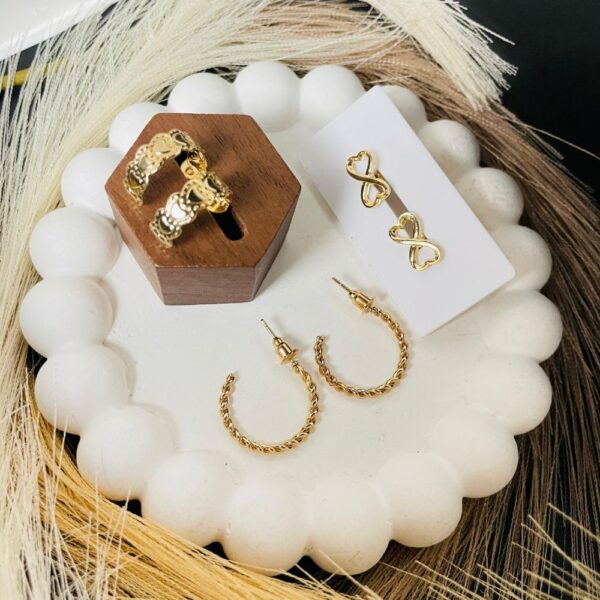 Home v3 112 Starry Glow Earrings Set